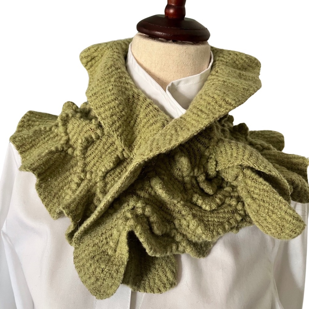 Scarf handmade by Sonya Mackintosh